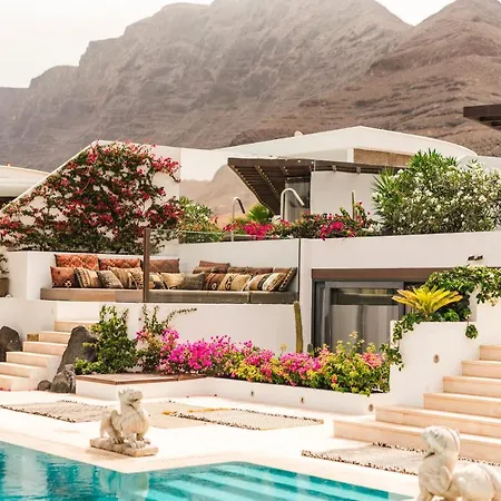 Casa Sua بيت ضيافة 4*