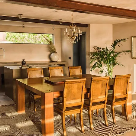 Casa Sua فامارا