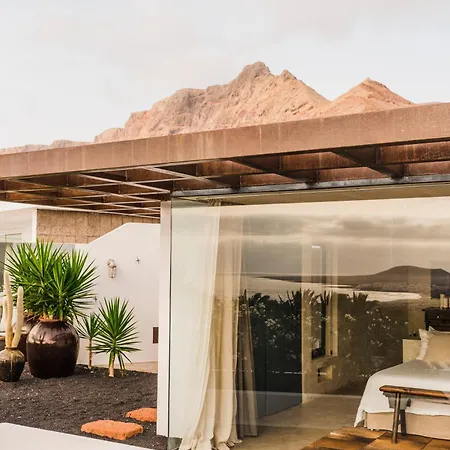 Casa Sua فامارا